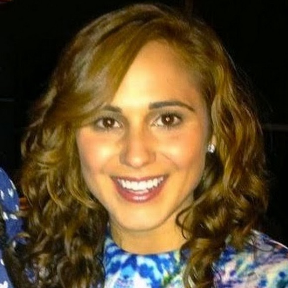 Meet your Posher, Julie - Picture 1 of 1